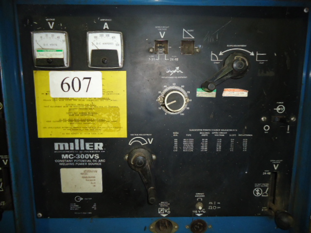 1985 MC-300VS CONSTANT VOLTAGE DC ARC WELDING POWER SOURCE